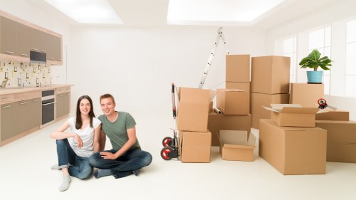 Careful packing and handling for house and office items